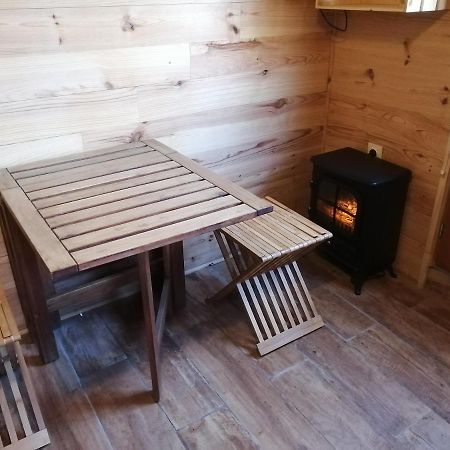 Patrice Et Chrstel Cabane En Bois Chatuzange-le-Goubet Exterior foto